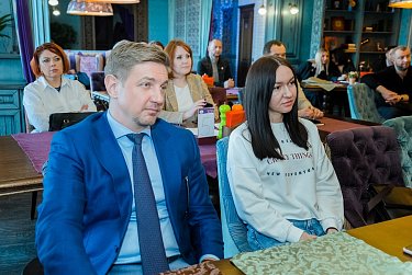 Поддерживаем всех, кому нужна помощь